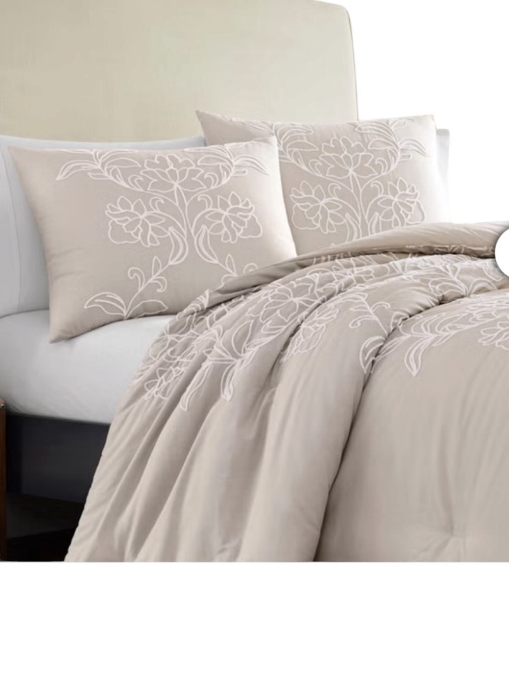 NEW Laura Ashely 3 pc Claire Embroidered Queen Duvet Cover and Shams
